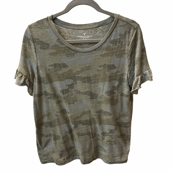 American eagle green camo ruffle sleeved t shirt - Picture 1 of 5